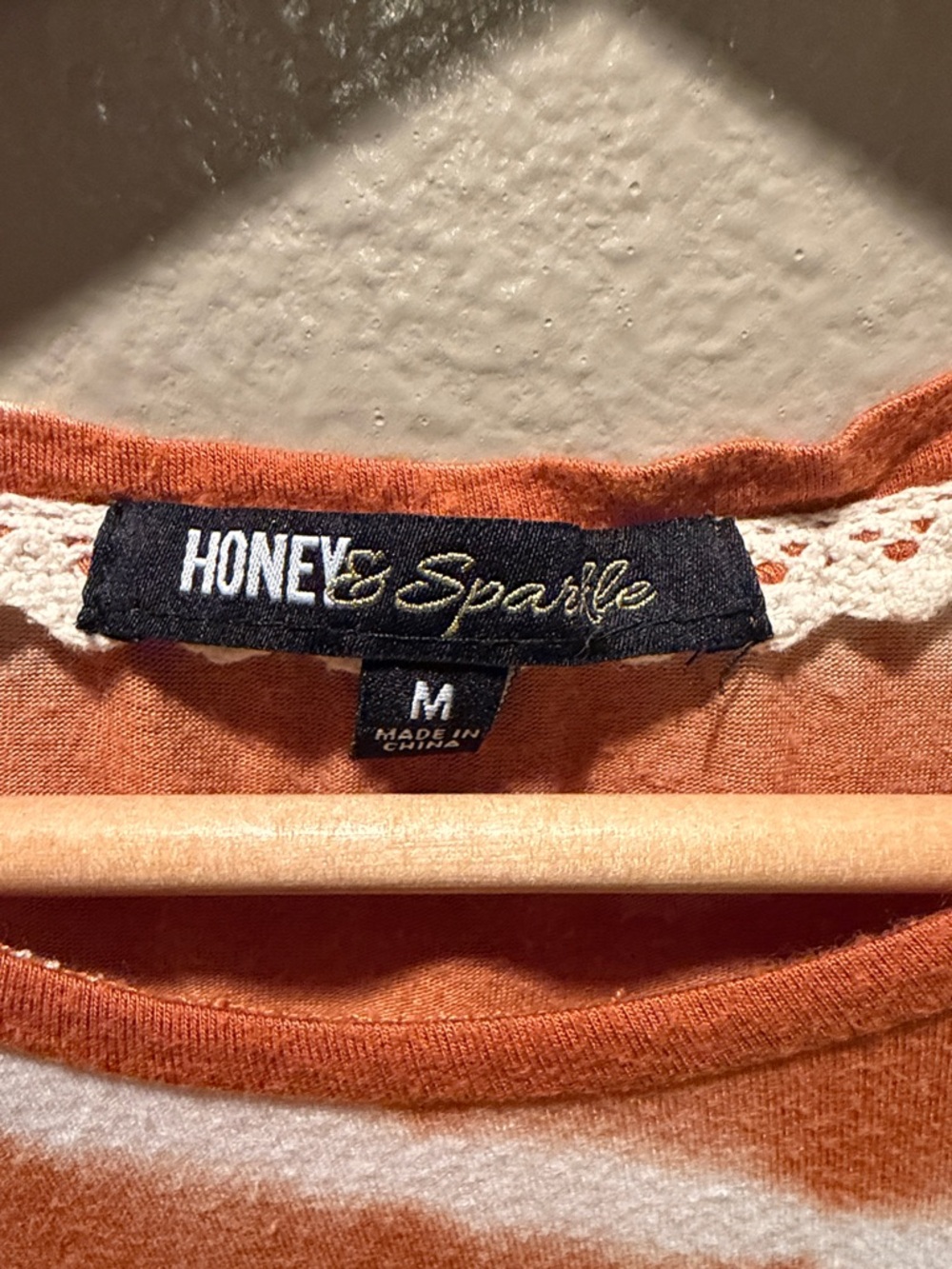 Honey & Sparkle Tie-Dye Asymmetrical Hem Tee Orange White Juniors Size M - Picture 2 of 7